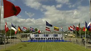 Флаги Черногории -  над штаб-квартирами НАТО