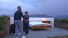 Schweiz: Doppelbett-Suite unter freiem Himmel