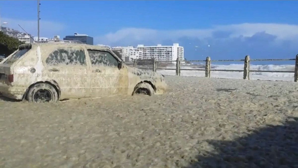 {Watch} Sea foam invades Cape Town coast