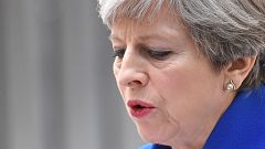 May: Trotz Wahlschlappe Regierungsbildung