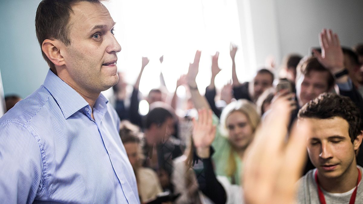 Russian opposition leader Navalny starts presidential bid