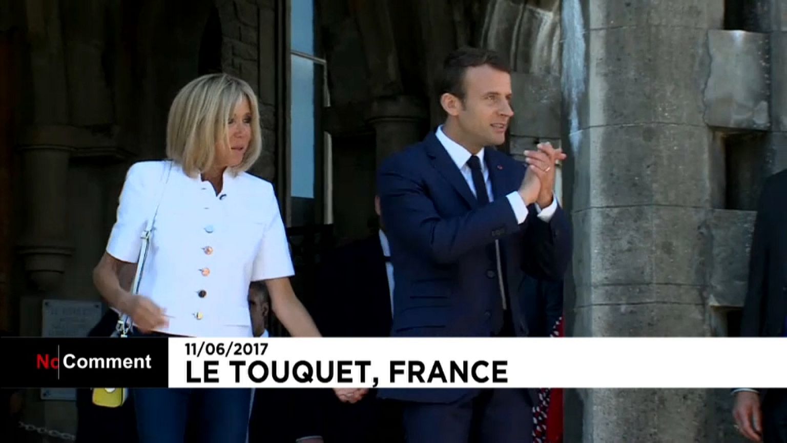 Brigitte e Emmanuel Macron votam em Touquet