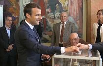 França: líderes votam nas legislativas