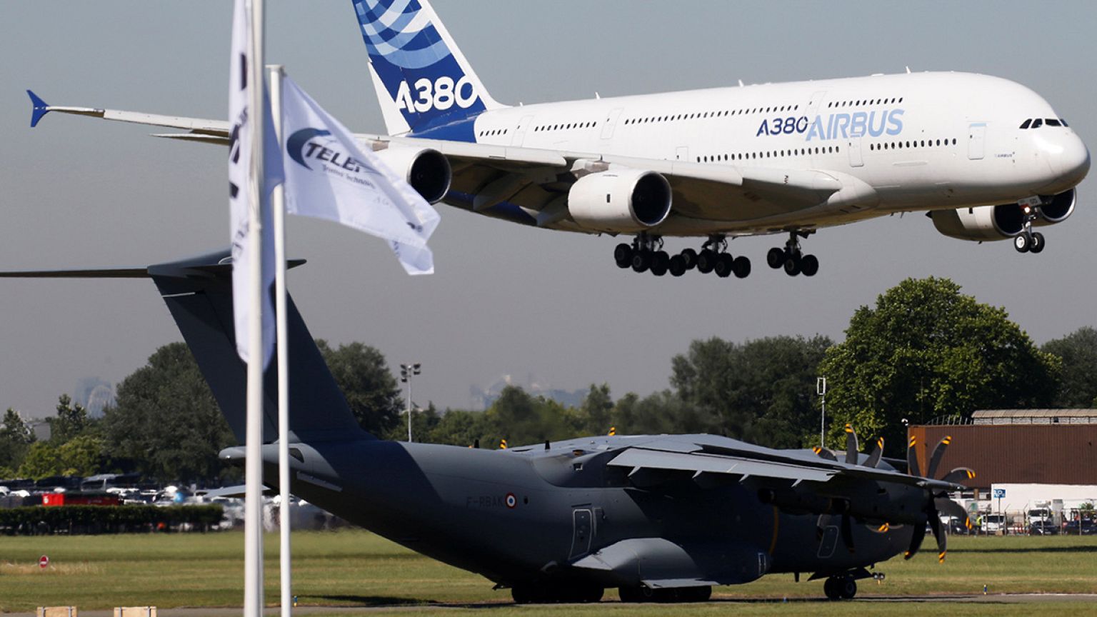 The 2017 Paris Airshow off to a roaring start