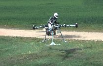 Die Drohne, auf der Sie sitzen und fliegen können