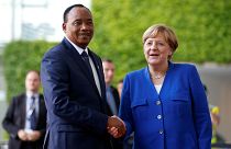 Merkel'den Afrika'ya yatırım çağrısı