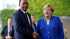 Afrika-Konferenz: Merkel will Geld und Waffen nach Afrika schicken