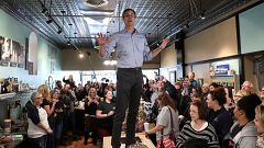Image: Beto O'Rourke Campaigns in Burlington