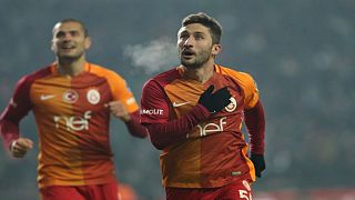 Sabri Sarıoğlu Galatasaray'dan ayrıldı