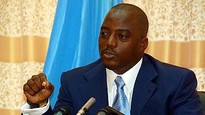 Au volant de son véhicule, Joseph Kabila s'offre une autre visite dans les Kasaï