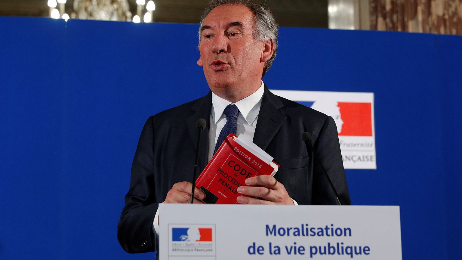 France : Bayrou peut-il être crédible sur la moralisation publique ?