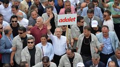 Turquia: Protestos contra detenção de deputado de oposição
