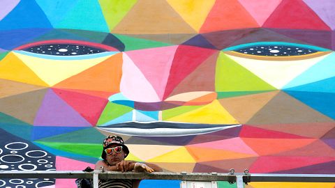 Street-Art: Mona Lisa bringt Farbe ins Pariser Stadtleben