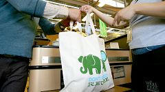 Whole Foods Bans Plastic Bags In All Of Its Stores