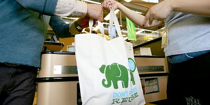 Whole Foods Bans Plastic Bags In All Of Its Stores