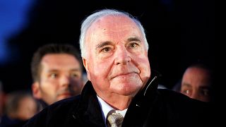 Europa reage à morte de Helmut Kohl