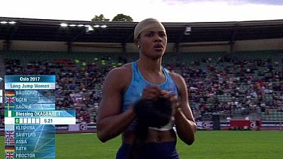 'Heads up': Nigerian athlete warns after wig falls off during event