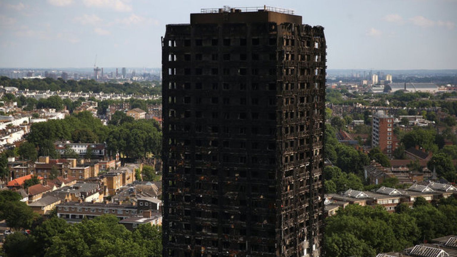 Londra yangınında hedef hükümet