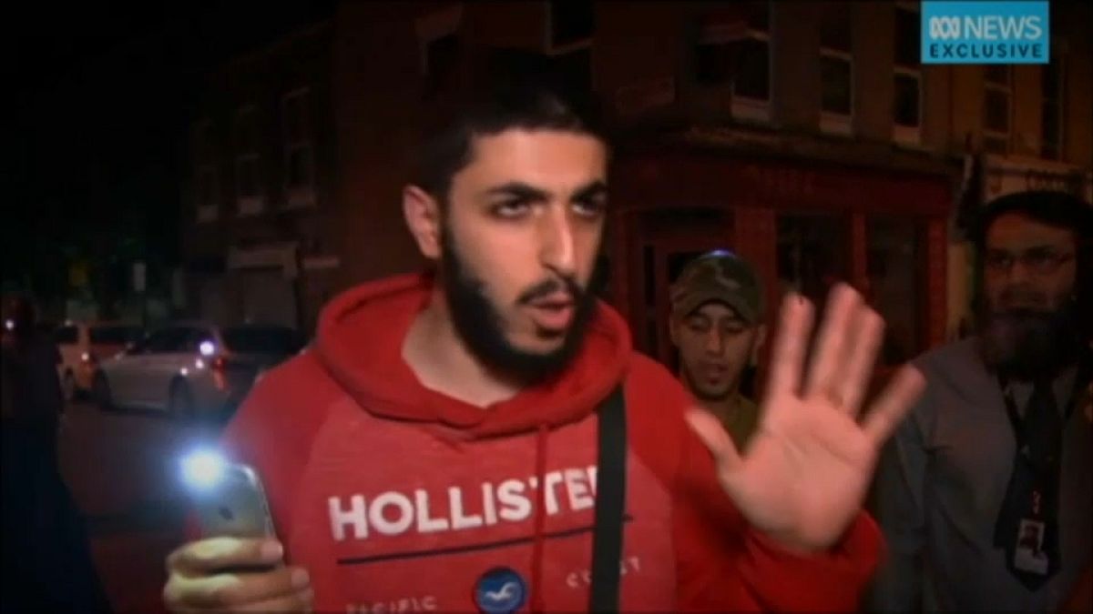 انتقاد از تعلل در تروریستی خواندن حمله به مسجد در لندن