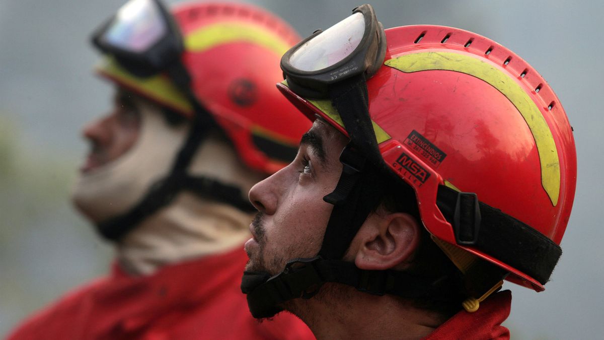 Firefighters still battling Portugal's deadly blaze