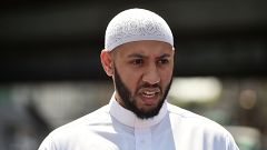 عملية دهس المصلين: الإمام البطل يصيح:"اتركوا القاتل سنسلمه للشرطة"