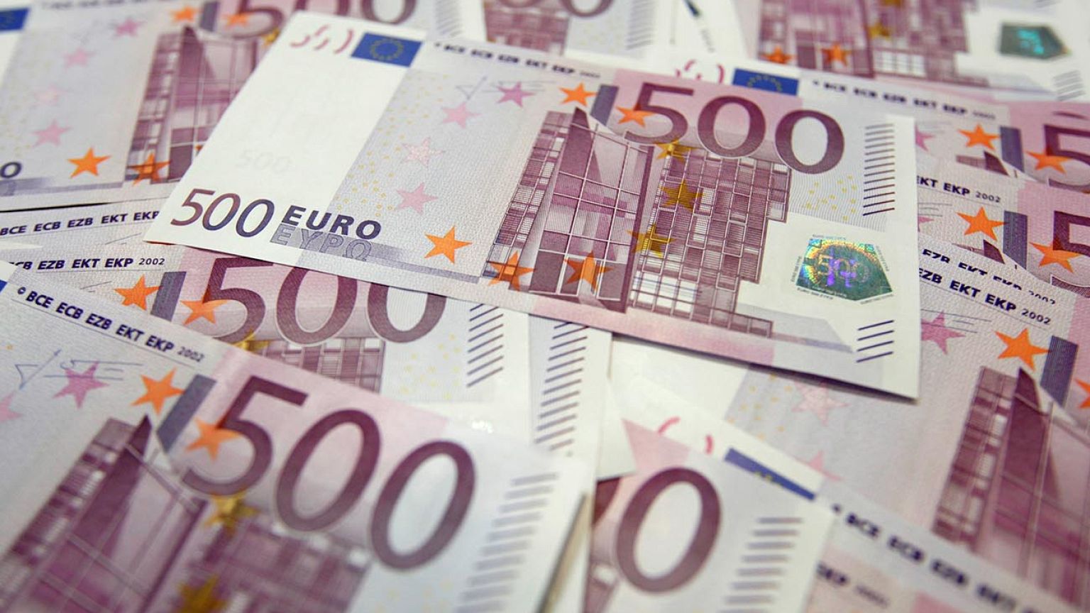 Κύπρος: Προσφορές 3,7 δισ. ευρώ για το νέο ομόλογο