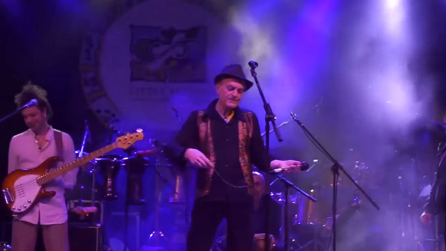 The Sicilian band bridging the Mediterranean gap