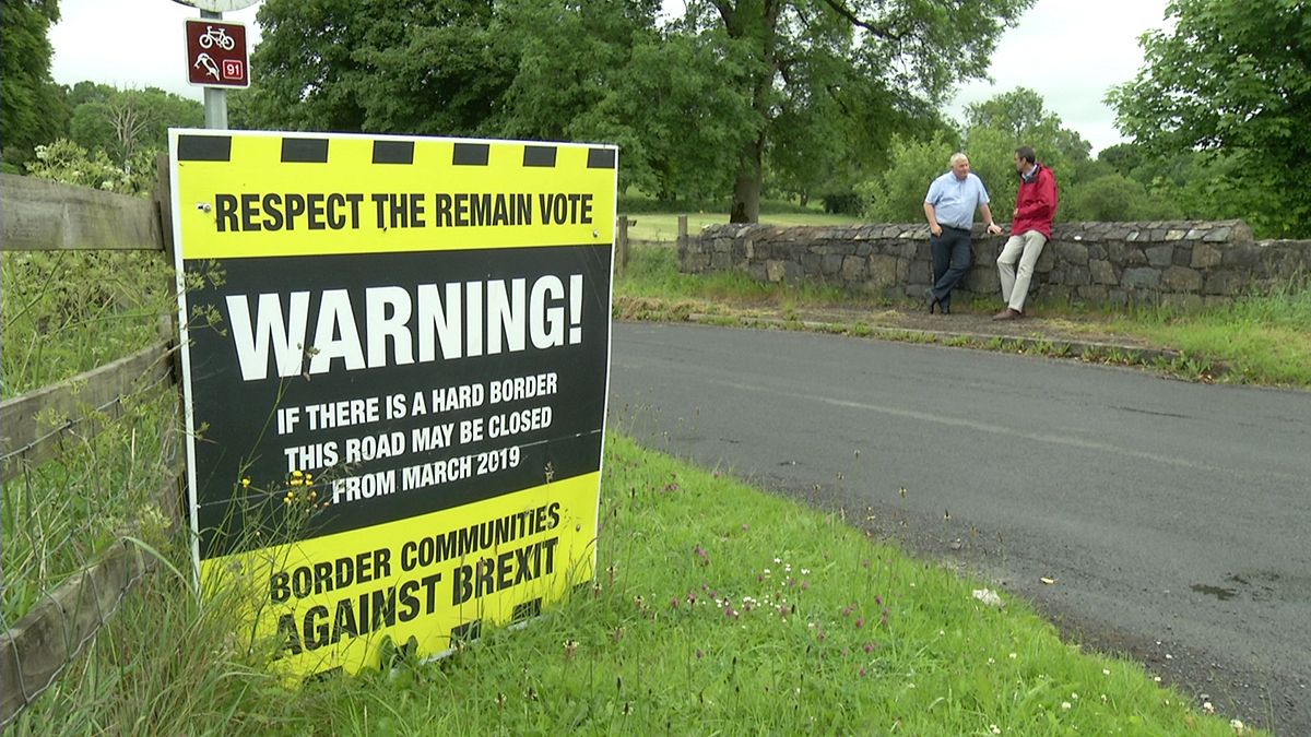 Irlanda do Norte: Longe de Bruxelas, perto da turbulência