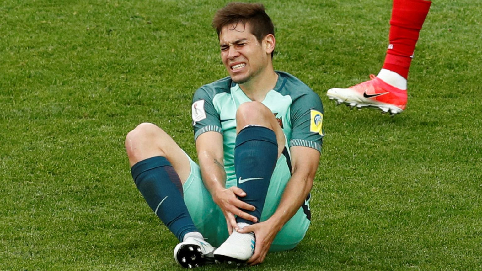 Portugal vence Rússia e fica com Raphaël Guerreiro em risco na Confederações