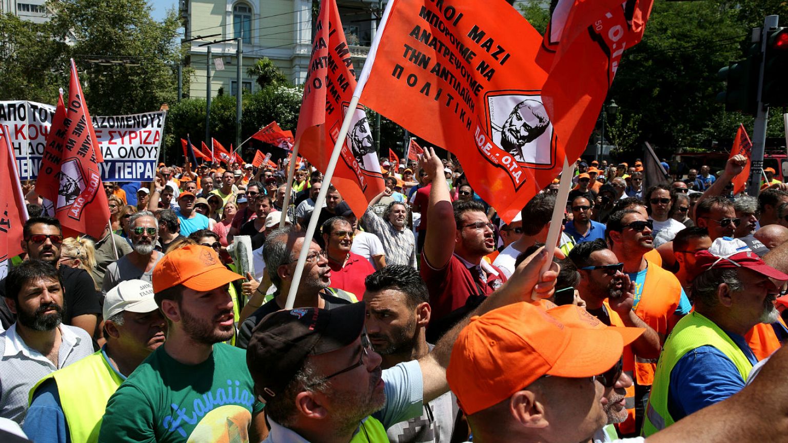 Ανοιχτό το ενδεχόμενο να κλείσουν οι δήμοι