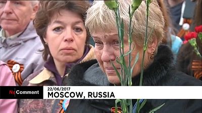 Commémoration pluvieuse à Moscou