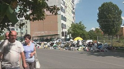 Ουκρανία: Τόνοι σκουπιδιών στους δρόμους του Λιβιβ