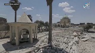 A lerombolt mecsetről tett közzé videót az Iszlám Állam