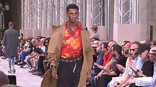 Moda: a Parigi l'eruzione di colori di Louis Vuitton