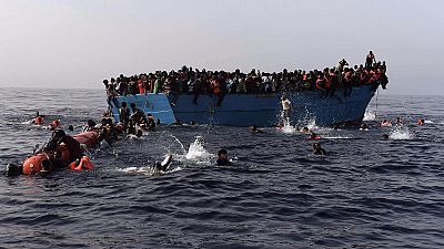 OIM: "2100 migranti morti nel Mediterraneo"