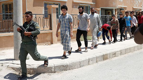 عفو ۸۳ عضو داعش به مناسبت عید فطر عفو ۸۳ عضو داعش به مناسبت عید فطر