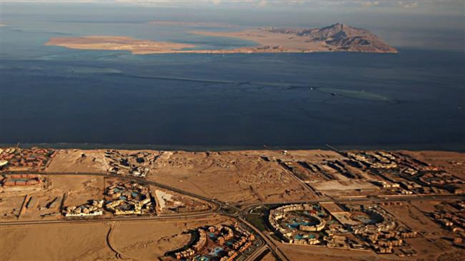 مصر واگذاری قطعی دو جزیره به عربستان را تایید کرد