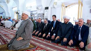 بشار اسد نماز عید فطر را در حما خواند
