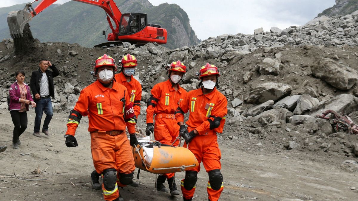 Hopes fade of finding more China landslide survivors