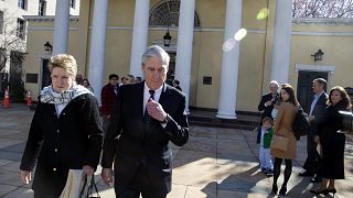 Image: Special Counsel Robert Mueller walks with his wife, Ann, in Washingt