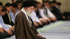 خامنئي يشن هجوما على السعودية ويدعو الى دعم الشعب اليمني