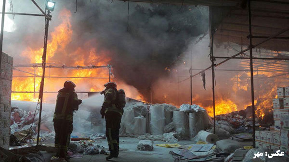 اخبار ضد و نقیض درباره مصدومیت کارگران در آتش‌سوزی پالایشگاه اصفهان