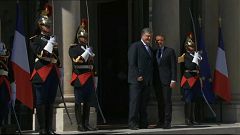 Макрон "аннексию Крыма" не признает
