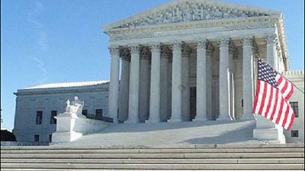 Supremo dá vitória parcial a Trump em lei anti-imigração Supremo dá vitória parcial a Trump em lei anti-imigração
