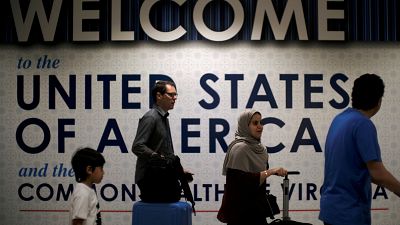 USA: Justiça aprova parcialmente decreto de Trump sobre a imigração