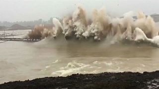 شاهد: تفجير سد في الصين