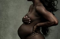 Meztelenül pózol címlapon a terhes Serena Williams