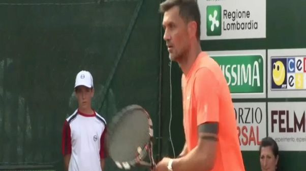 Maldini si dà al tennis Maldini si dà al tennis