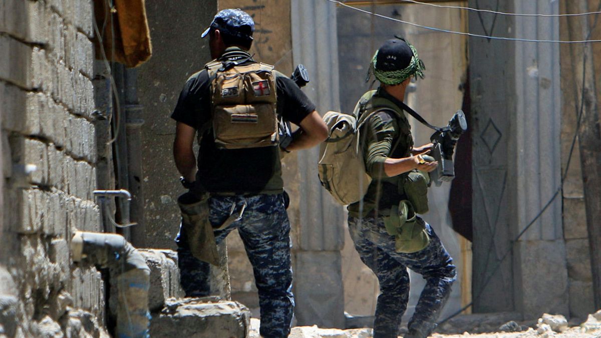 محاصره داعش در محل اعلام خلافت در موصل