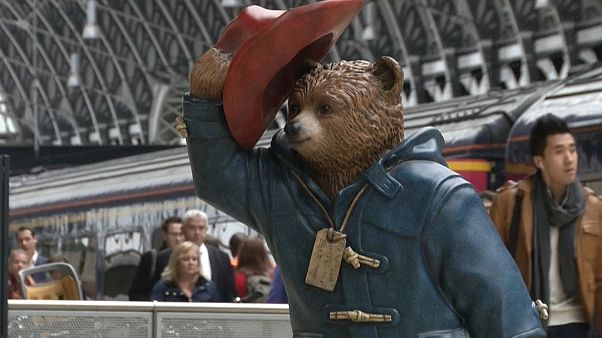 Ayı Paddington'ın yazarı yaşamını yitirdi Ayı Paddington'ın yazarı yaşamını yitirdi